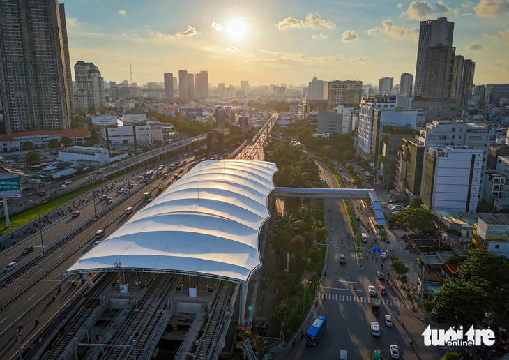 TP.HCM hoàn thành 9 cây cầu đi bộ kết nối với ga metro số 1 - Ảnh 5.