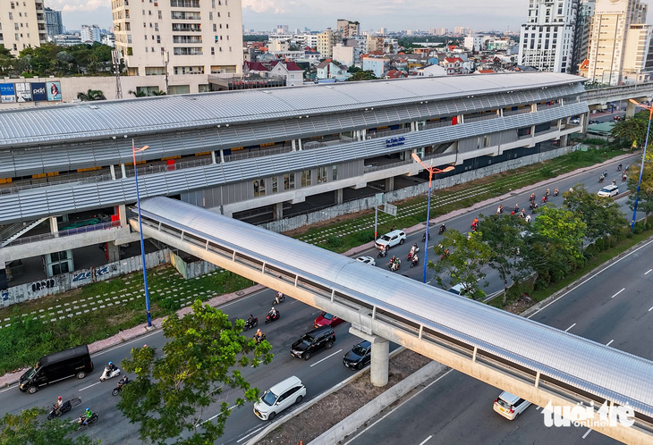 TP.HCM hoàn thành 9 cây cầu đi bộ kết nối với ga metro số 1 - Ảnh 6.