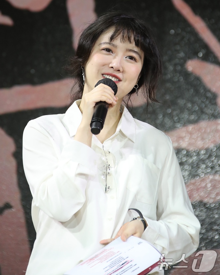 ‘Nàng Cỏ' Goo Hye Sun xấu hổ khi bị mang ra làm ảnh chế  - Ảnh 5.