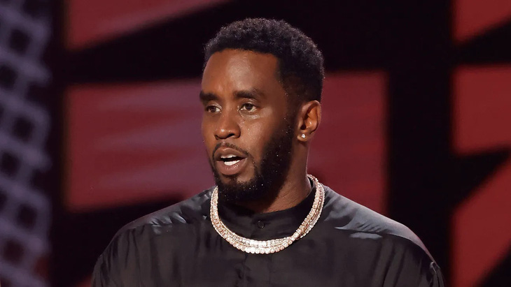 sean-combs-bet-awards-speaking-gettyimages-1405338091-h-2024-17281217439941709400007.jpg