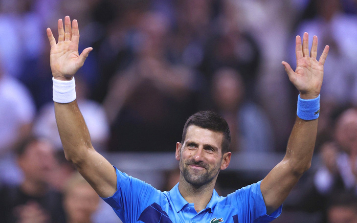 'Hiện tượng' Mensik háo hức trước trận đấu với 'thần tượng' Djokovic ở tứ kết Masters Thượng Hải - Ảnh 2.