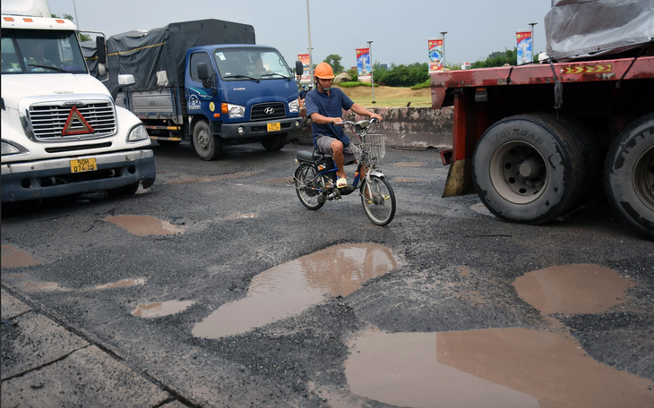 Quốc lộ 51 bỗng nhiên... 'vô chủ' - Ảnh 8.