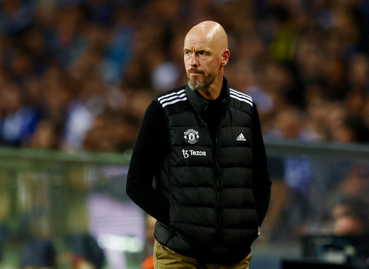 Man United 'tạm tha' Ten Hag sau cuộc họp dài 7 tiếng - Ảnh 1.