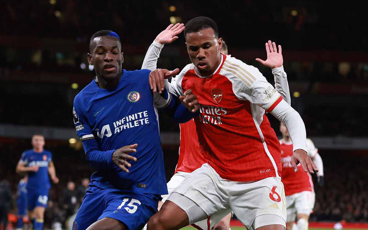 Hòa Chelsea, Arsenal vẫn chưa biết mùi chiến thắng - Ảnh 4.