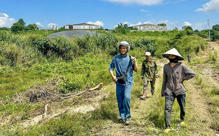 Bình Thuận kiểm tra trại heo cản trở công nghiệp, mùi hôi ảnh hưởng sức khỏe người dân - Ảnh 3.