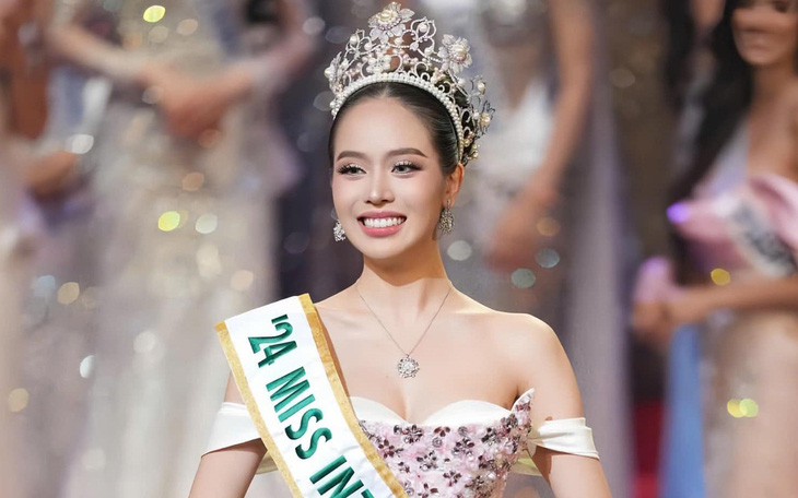 Tin tức giải trí 13-11: Quế Anh bị so sánh với Hoa hậu Thanh Thủy; Miss International bị chê - Ảnh 3.