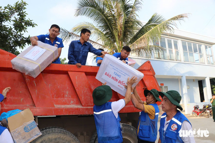 5 ngày, 450 hải lý và những cảm xúc khó tả trong chuyến hải trình hướng về Tây Nam - Ảnh 4.