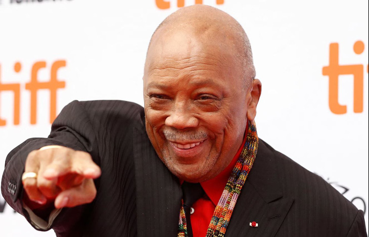 Quincy Jones và 33.000 ngày dùng đến rách bươm cuộc sống - Ảnh 1.