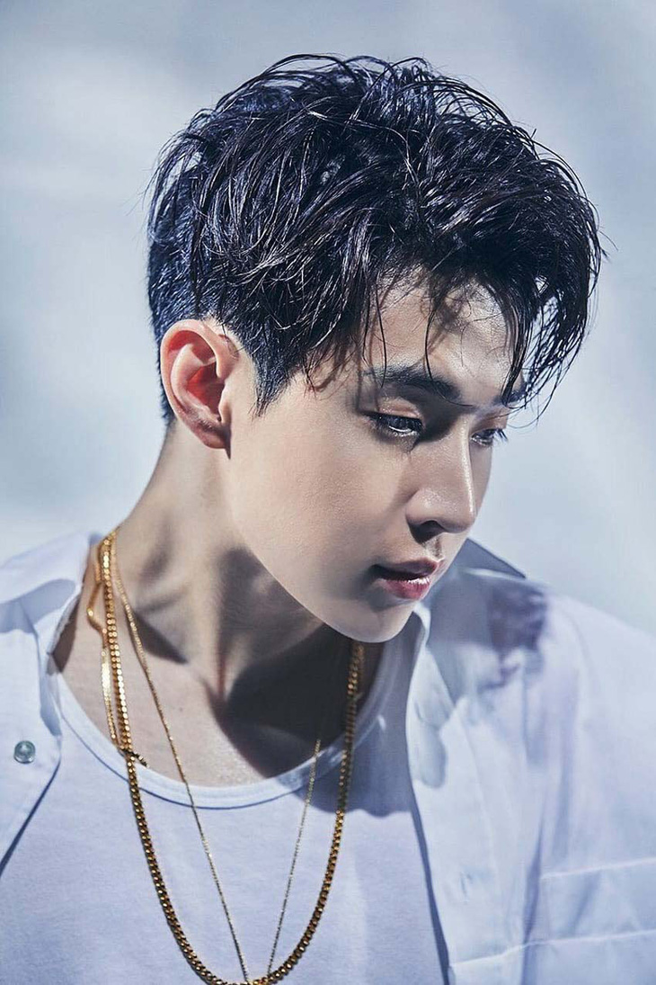 Henry Lau (Lưu Hiến Hoa) lần đầu đến Việt Nam, netizen hóng từng ngày - Ảnh 2.