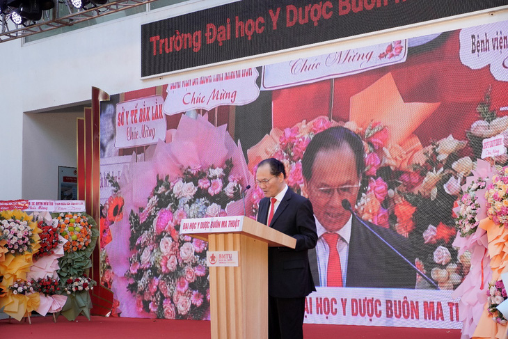 Trường Đại học Y Dược Buôn Ma Thuột kỷ niệm 10 năm thành lập - Ảnh 2.