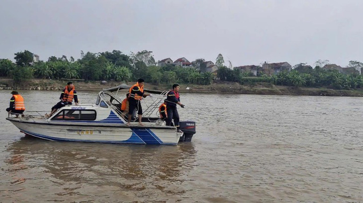 Thủ tướng yêu cầu chủ tịch các tỉnh tăng cường phòng chống đuối nước đối với trẻ em, học sinh - Ảnh 1.