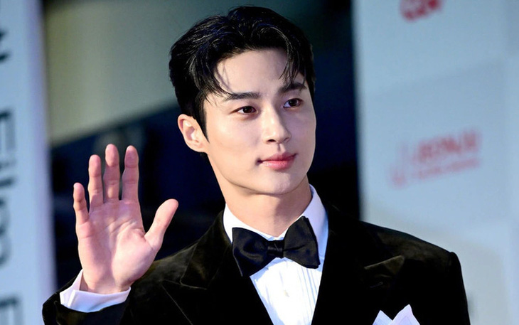 Byeon Woo Seok mất 9 năm để trở thành ngôi sao màn ảnh nhỏ Hàn Quốc  - Ảnh 4.