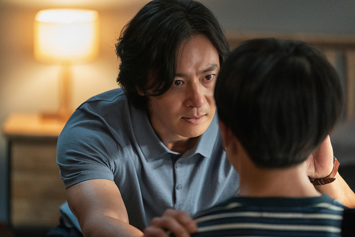 Sul Kyung Gu, Jang Dong Gun chạm trán trong A normal family - Ảnh 2.