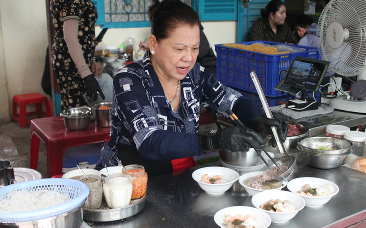 'Bún chửi' cô Huyền: Nghe chửi cũng vui mà - Ảnh 8.