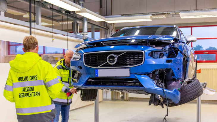 Volvo cam kết với 2 chữ 'an toàn' ra sao: Tự tìm đến tai nạn, lấy dữ liệu thực tế từ người thật - Ảnh 4.