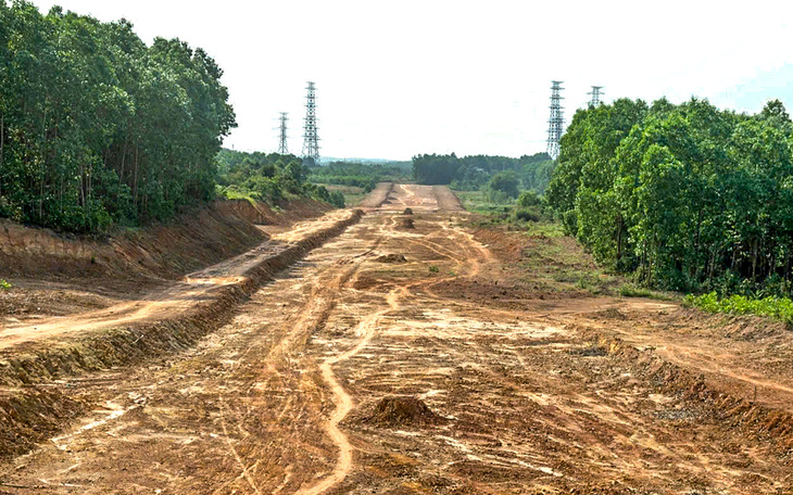 Chậm chi trả tiền bồi thường mở rộng quốc lộ 1 cho dân, Nghệ An chỉ đạo nóng - Ảnh 2.