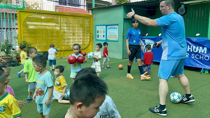 VfL Bochum chung tay phát triển bóng đá trẻ Việt Nam: Hành trình kết nối đam mê và tài năng - Ảnh 2.