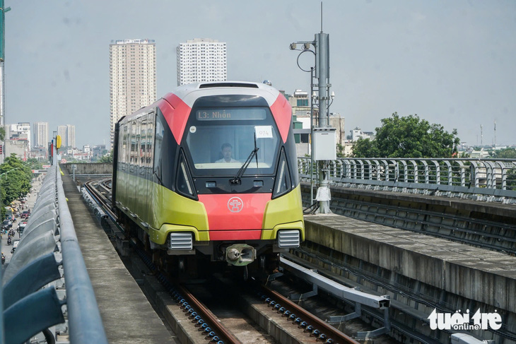 Hà Nội tạm dừng chạy tuyến metro Nhổn - ga Hà Nội trong sáng 9-11 - Ảnh 1.