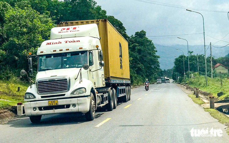 Bộ Giao thông vận tải thống nhất tăng vốn nhà nước tại dự án cao tốc Cam Lộ - Lao Bảo - Ảnh 1.