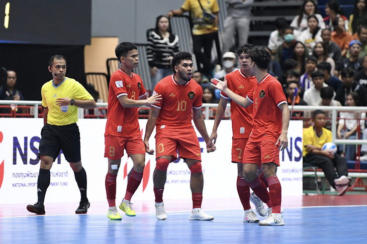 Đè bẹp Thái Lan 5-1, Indonesia hẹn tuyển futsal Việt Nam ở chung kết - Ảnh 2.