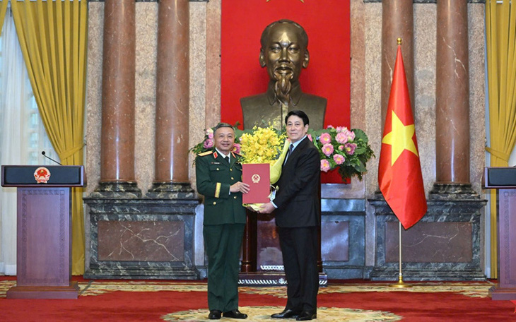 Thủ tướng Phạm Minh Chính ký nhiều quyết định bổ nhiệm nhân sự Bộ Quốc phòng - Ảnh 2.