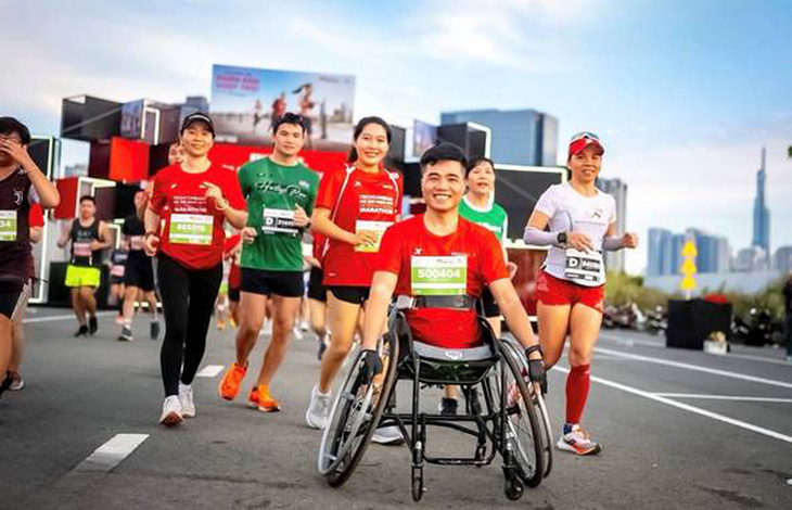 Những hình ảnh ấn tượng tại Giải marathon quốc tế TP.HCM Techcombank 2024 - Ảnh 5.