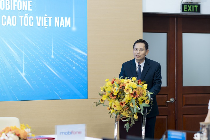 MobiFone ký kết hợp tác chuyển đổi số với ‘ông lớn’ đường cao tốc - Ảnh 2.