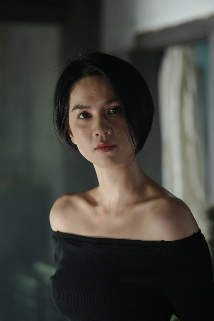 'Chị dâu' gia nhập đường đua phòng vé mùa Giáng Sinh - Ảnh 7.