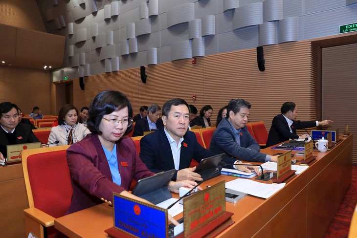 Hà Nội thông qua nghị quyết Vùng phát thải thấp, cấm xe máy tại một số khu vực từ năm 2025 - Ảnh 1.