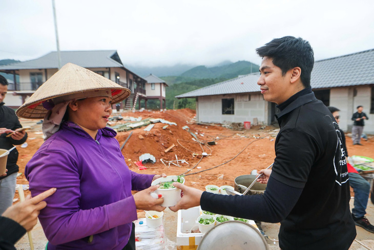 Chú ơi, thế sang năm chú có quay lại đây nấu phở tiếp không? - Ảnh 5.