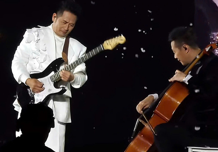 Tuấn Hưng hò hẹn khán giả sau concert Anh trai vượt ngàn chông gai; WEAN Lê đu Sơn Tùng - Ảnh 2.