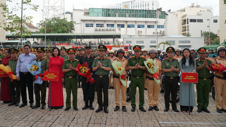 Giám đốc Công an TP.HCM nêu 5 mục tiêu của đợt cao điểm tấn công tội phạm dịp cuối năm - Ảnh 2.