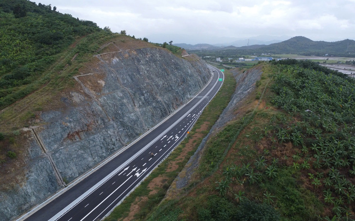 Tăng cường kiểm soát chất lượng, tiến độ cao tốc Vân Phong - Nha Trang  - Ảnh 2.