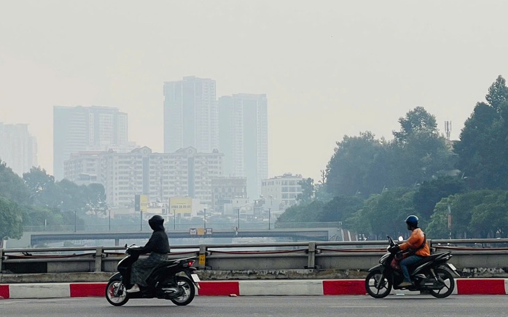 Thời tiết hôm nay 3-12: Nam Bộ mưa nhiều nơi; Bắc Bộ sương mù - Ảnh 2.