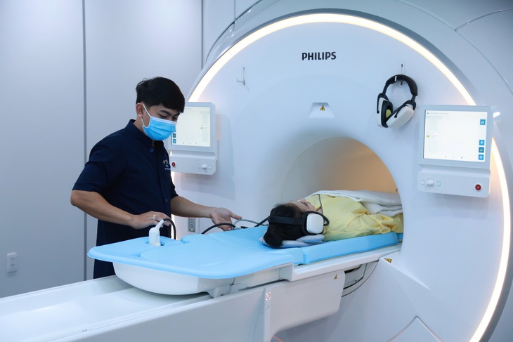 Ra mắt hệ thống MRI tích hợp AI tại bán đảo Cà Mau - Ảnh 2.