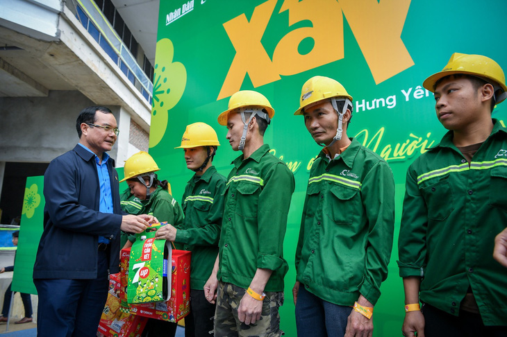 “Xây Tết 2025” tặng quà cho công nhân tại Hưng Yên - Ảnh 3.