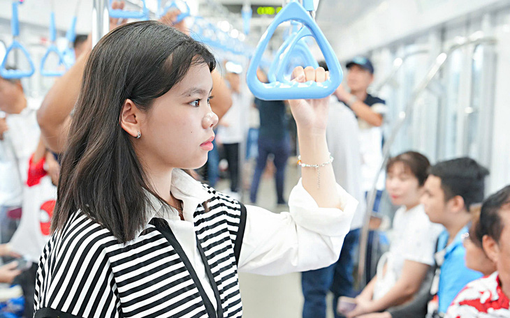 Đi làm, đi học cùng metro: Tôi đã thoát cảnh kẹt xe! - Ảnh 4.