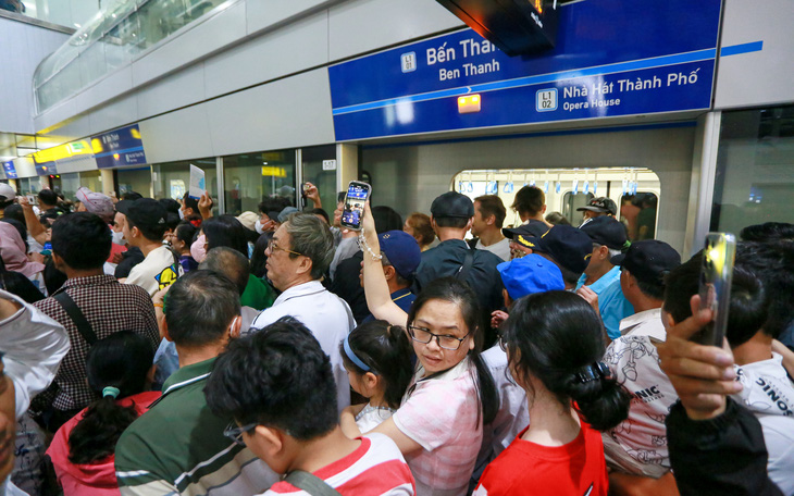 Đi làm, đi học cùng metro: Tôi đã thoát cảnh kẹt xe! - Ảnh 3.