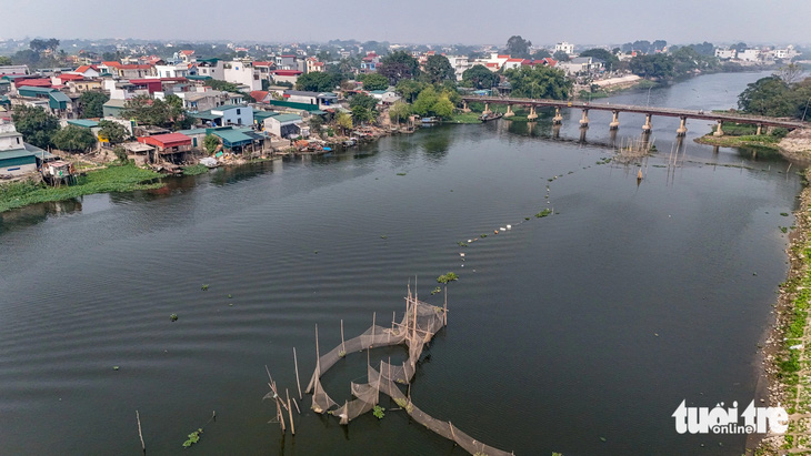 Sông Đáy gần như ở ‘đáy của sự sống’ - Ảnh 12.