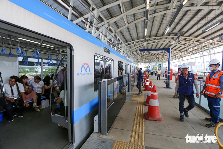 TP.HCM sẽ thu phí ô tô vào trung tâm khi làm xong 7 tuyến metro - Ảnh 1.