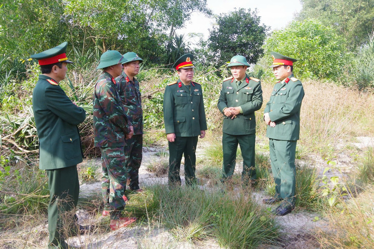 Tìm thân nhân của hài cốt liệt sĩ có chiếc bút khắc chữ Hồng Xuyến - Ảnh 2.