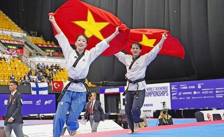 Hai ngày, Châu Tuyết Vân giành 2 HCV taekwondo thế giới - Ảnh 1.