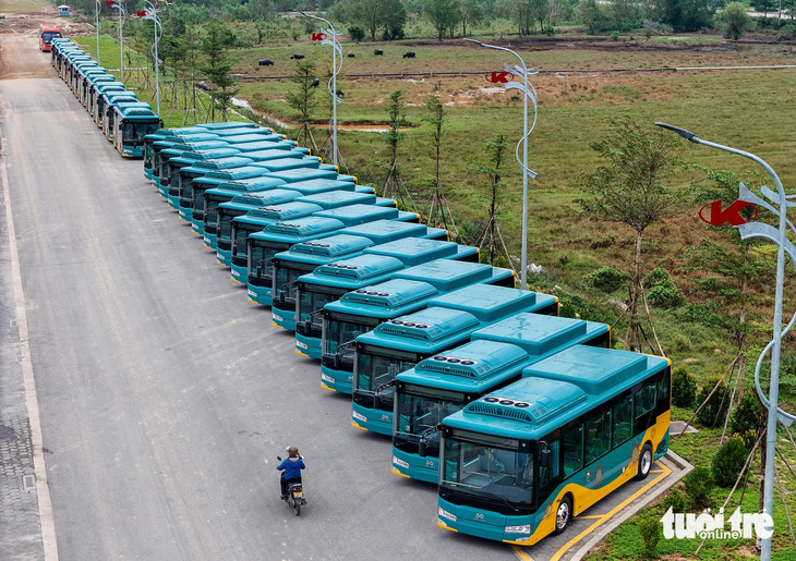 Ngắm diện mạo đặc biệt của 17 tuyến xe buýt điện kết nối trực tiếp ga metro số 1  - Ảnh 15.