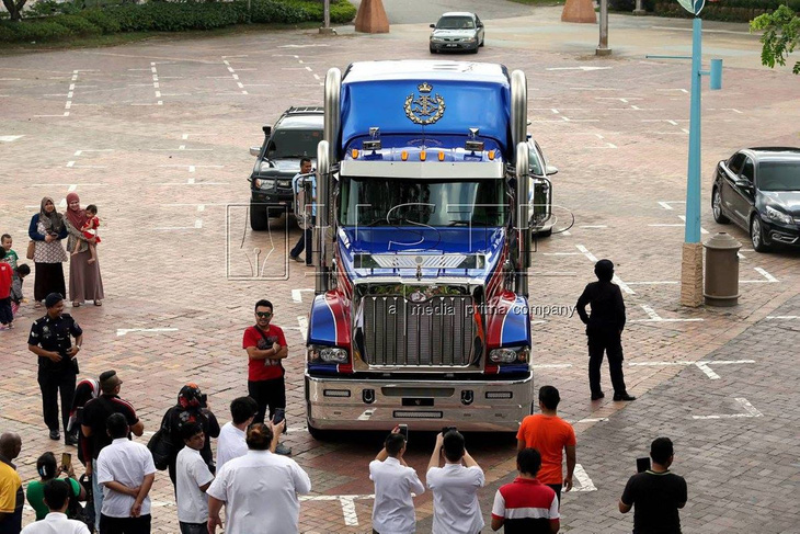Tân Quốc vương Malaysia là tỉ phú chơi xe nổi tiếng, bộ sưu tập xe nhiều chiếc cực độc- Ảnh 16.