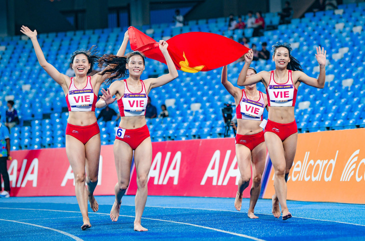 Đội tiếp sức điền kinh 4 x 400m nữ được hy vọng có thể giành vé đến Olympic Paris 2024 - Ảnh: NAM TRẦN