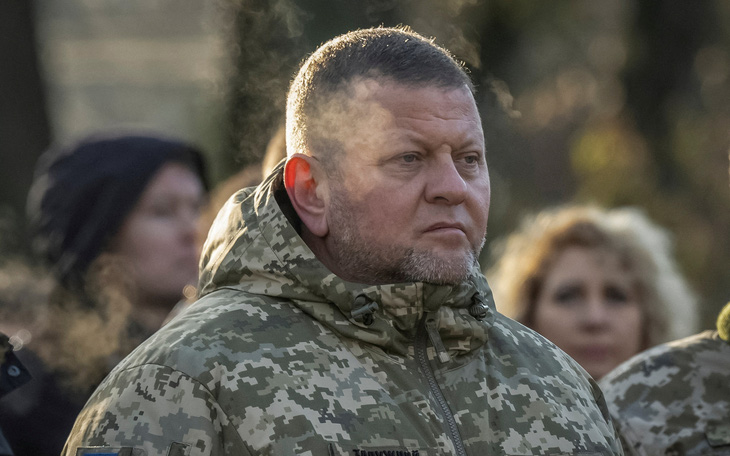Đài CNN: Tổng thống Ukraine Zelensky sắp cách chức tướng quân đội Zaluzhny