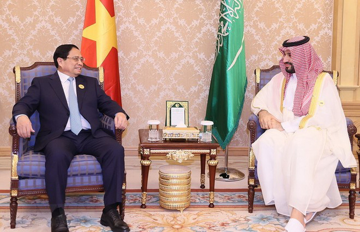 Thủ tướng Phạm Minh Chính gặp Thủ tướng-Thái tử Saudi Arabia Mohammad bin Salman trong chuyến thăm Saudi Arabia - Ảnh: TTXVN