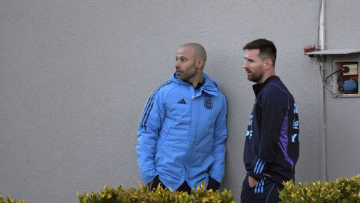 HLV Mascherano đã chính thức mởi Messi dự Olympic Paris 2024 - Ảnh: Getty