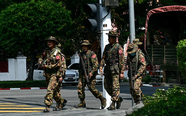 Chính quyền quân sự Myanmar tuyển thêm quân, triệu tập cả người đã nghỉ hưu