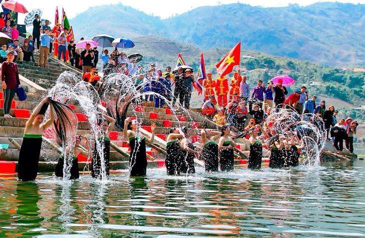 Lên bản Bo đón Tết- Ảnh 4.